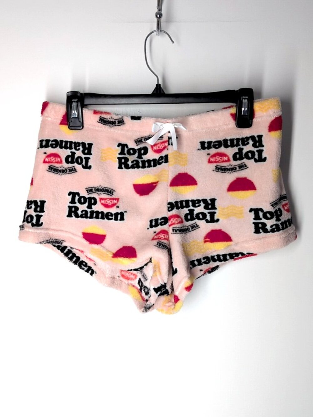 Nissin Top Ramen fuzzy pink pajama shorts L women NWOT novelty soup noodles